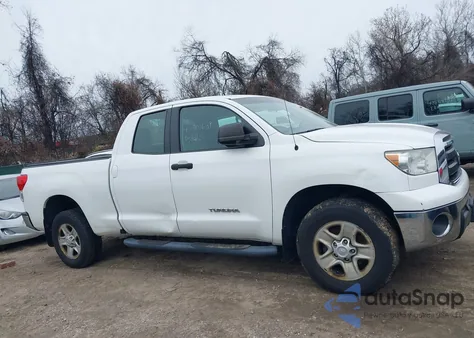 2012 Toyota Tundra Grade 4.6L V8 z USA, uszkodzony, nr VIN 5TFUM5F17CX036718